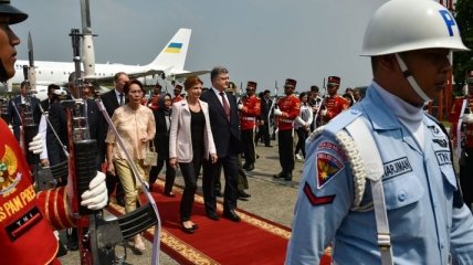 Порошенко проводит переговоры с президентом Индонезии