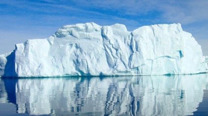 В Антарктиде гигантский айсберг раскололся на куски