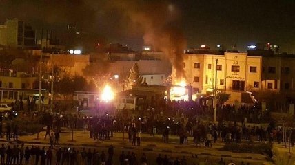 В Иране произошли столкновения протестующих с полицией