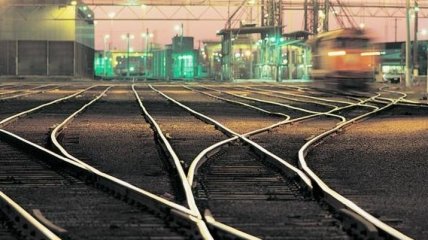 Премьер расставил приоритеты развития железной дороги в Украине