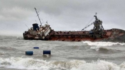 В Одессе окончена спасательная операция экипажа танкера