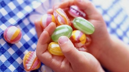 Доказано: дети ежегодно съедают сахара столько же, сколько весят