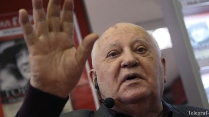 "Обратился к рабочим, я тоже так делал": Горбачев назвал ошибку Лукашенко
