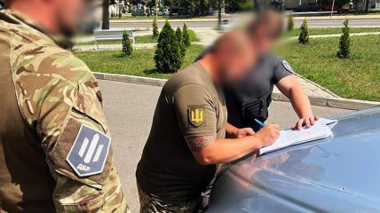 В Донецкой области задержали военкома по обвинению в получении взятки