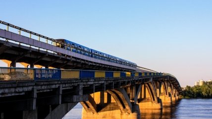 Мост Метро в Киеве