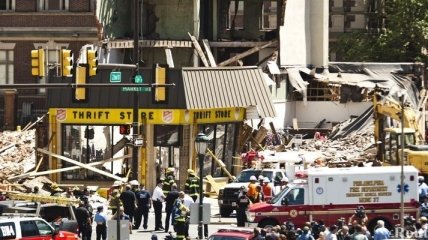 В Филадельфии при обрушении здания погибли 6 человек 