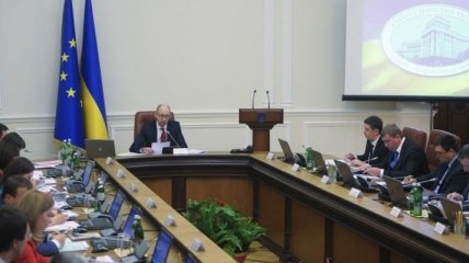 Яценюк собирает министров на заседание правительства