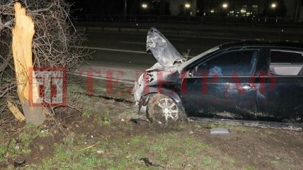 Киевлянка за рулем Audi столкнулась с Volvo и Geely: китайская машина разбилась в хлам (фото с места ДТП)