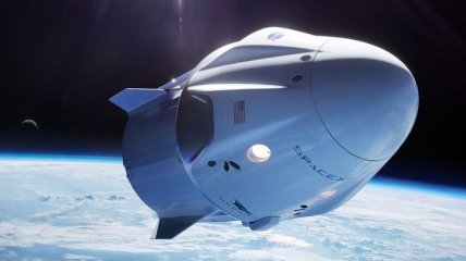 Совсем скоро: первые полеты космических туристов SpaceX могут состояться уже в 2021 году