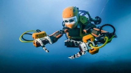 Ученые создали робота-русалку для поиска драгоценностей в океанских глубинах