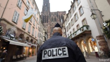 Полиция наконец установила личность нападавшего на парижский комиссариат