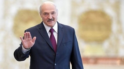 Старик вцепился за кресло: в соцсетях бурно реагируют на слова Лукашенко о его инаугурации