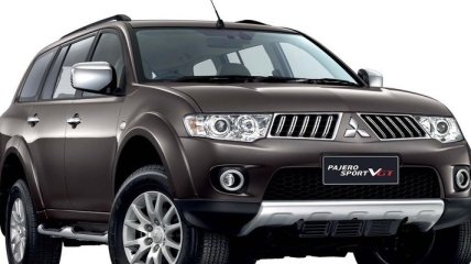 Нового Mitsubishi Pajero Sport засняли фотошпионы