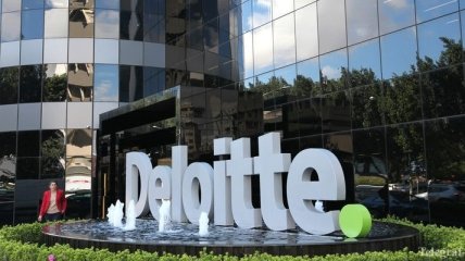 Deloitte: Украина опередила Россию по индексу социального развития