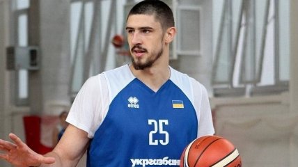 Баскетбольная сборная Украины провела автограф-сессию (Видео)