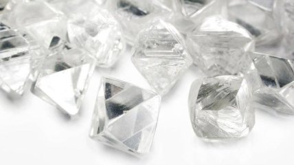 Женщина нашла алмаз в 3 карата в Арканзасе