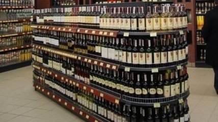 Продажа алкоголя ночью: Порошенко подписал соответствующий закон