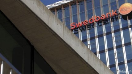 Глава правления Swedbank покинул должность на фоне скандала