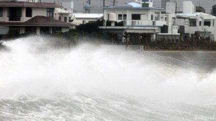Более 2300 домов на юге Японии остались без электричества 
