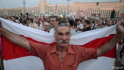 Протести в Білорусі: в Гродно місцева влада прийняла вимоги протестувальників