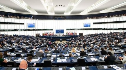 Комитет ВРУ призывает новоизбранный Европарламент усилить санкции против РФ