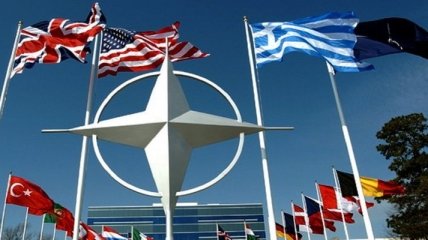 Страны НАТО согласились с требованием США об увеличении расходов на оборону