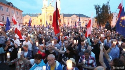 Судебная реформа: в Польше тысячи людей продолжают выходить на улицы