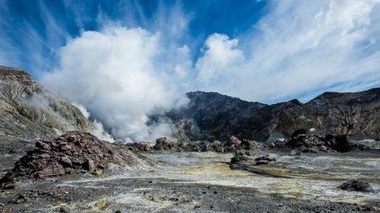 Уайт - частный остров с действующим вулканом и фантастическими пейзажами (Фото)