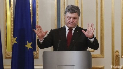 Порошенко: Украина требует от РФ полного выполнения Минска-2