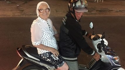 Как 89-летняя женщина путешествует по миру на свою пенсию (Фото)