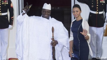 Экс-президент Гамбии вылетел со страны после отказа от власти