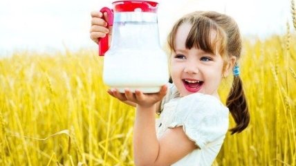 Медики назвали весомую причину, почему нельзя отказываться от молока