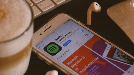 Spotify планирует добавить в приложение "сторис", как в Instagram