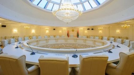 Итоги заседания ТГК в Минске: РФ признает результаты "выборов" на Донбассе