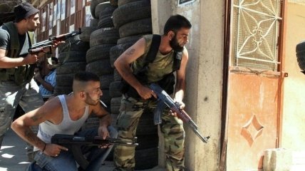 Сирийские войска с утра "ударили" по окрестностям Дамаска