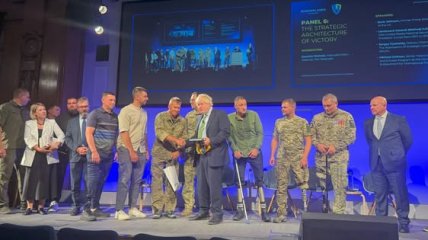 Борис Джонсон був одним з активних учасників Українського форуму оборонних іновацій у Лондоні