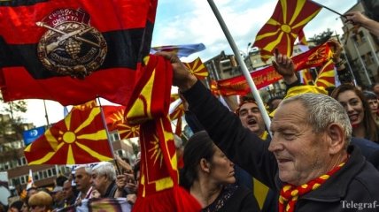 В Македонии прошли акции протеста с требованием досрочных парламентских выборов