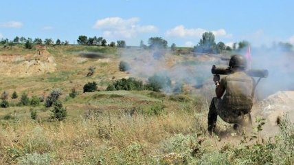 Боевики 12 раз нарушили режим "тишины" на Донбассе