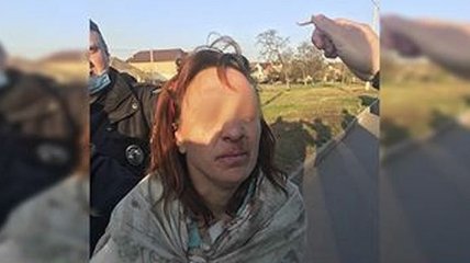 В Харькове полиция задержала женщину, которая несла в пакете голову дочери