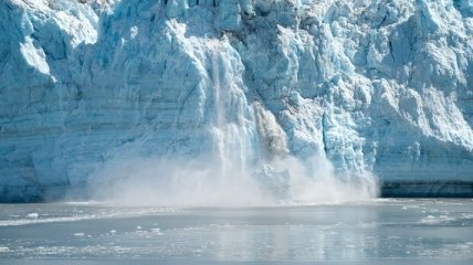 В Антарктиде из-за подземной радиации растаяло огромное скопление льда