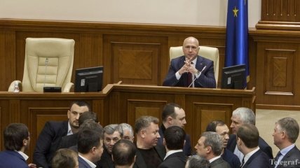 СМИ: Новое правительство Молдовы приведено к присяге