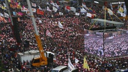 В Сеуле протестующие требуют отставки президента
