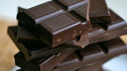 Темный шоколад способен успокоить кашель