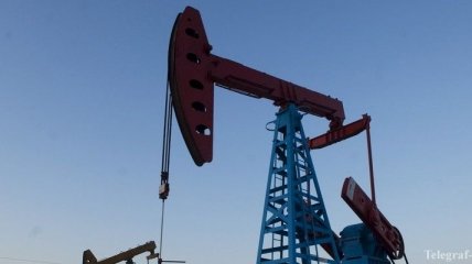 Цена нефти Brent установилась ниже 55 долл за баррель