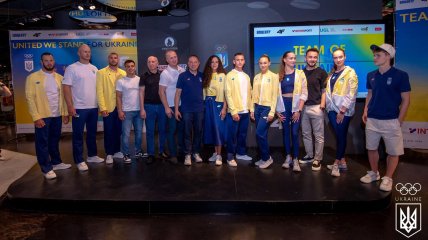 Форма олімпійської збірної України