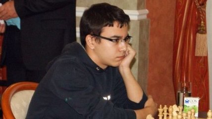 Украинец завоевал "золото" престижного шахматного турнира в США