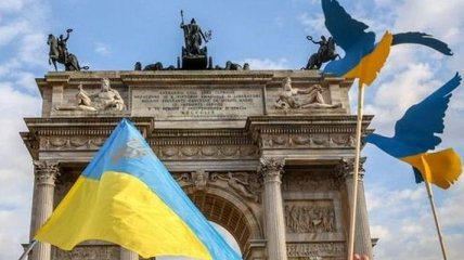 Украинцы провели в Милане марш мира