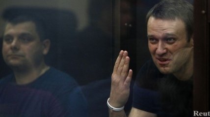 Суд отпустил Алексея Навального под подписку о невыезде  