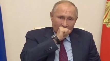 Путин прокашлялся и запнулся, доказывая, что коронавирус в России под контролем (видео)