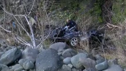 Грузинские школьники катались на автомобиле и сорвались в пропасть: никто не выжил